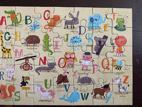 Ravensburger Alphabet Puzzle - Image 4