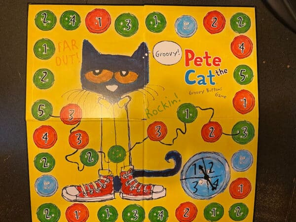Pete the Cat - Groovy Buttons Game - Image 4