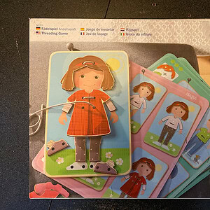 Dress Me! Threading Game